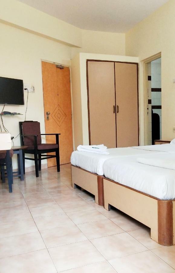Amigo Plaza Hotel Kolva Kültér fotó